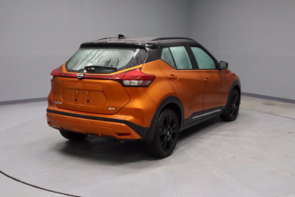 Certified 2023 Nissan Kicks SR w/ SR Premium Package FWD image 10