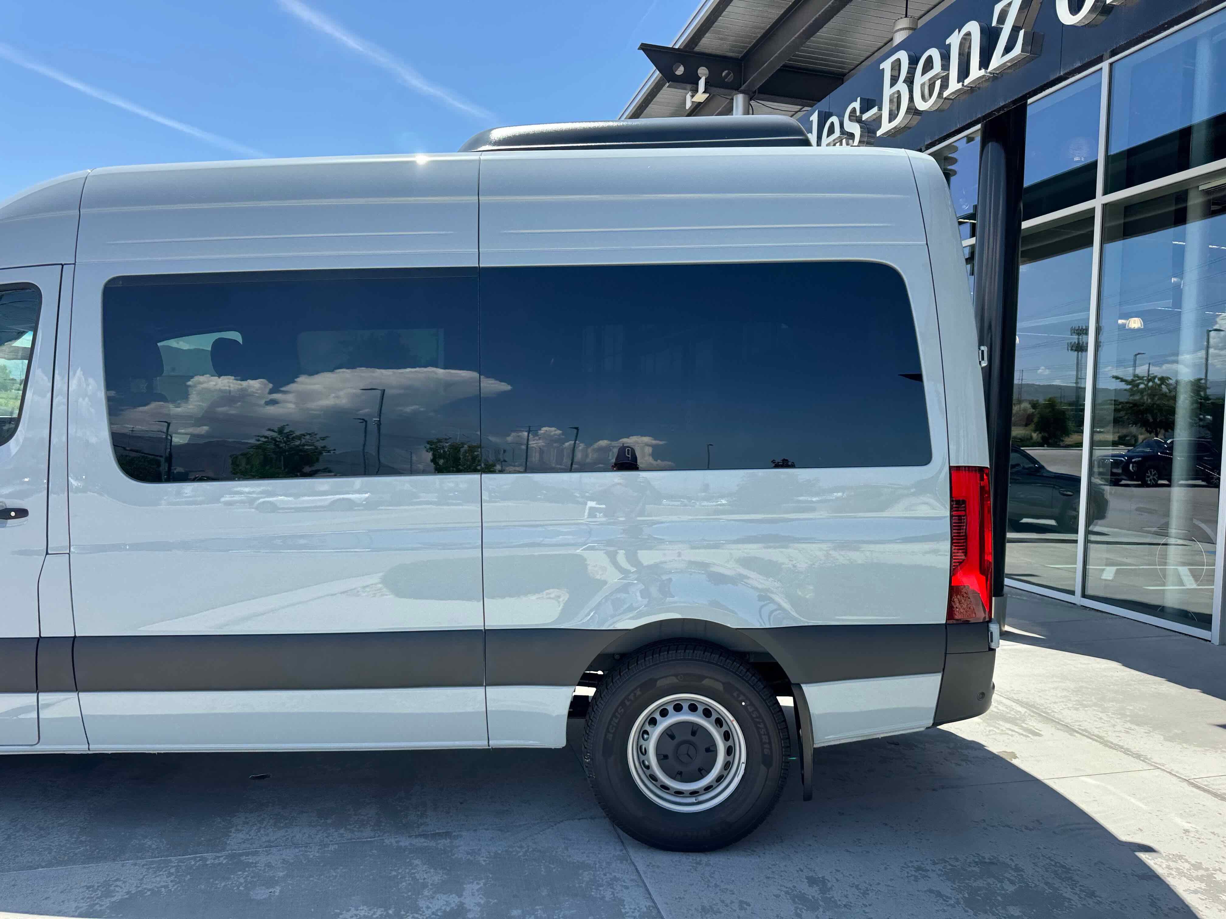 New 2025 Mercedes-Benz Sprinter 2500 image 4