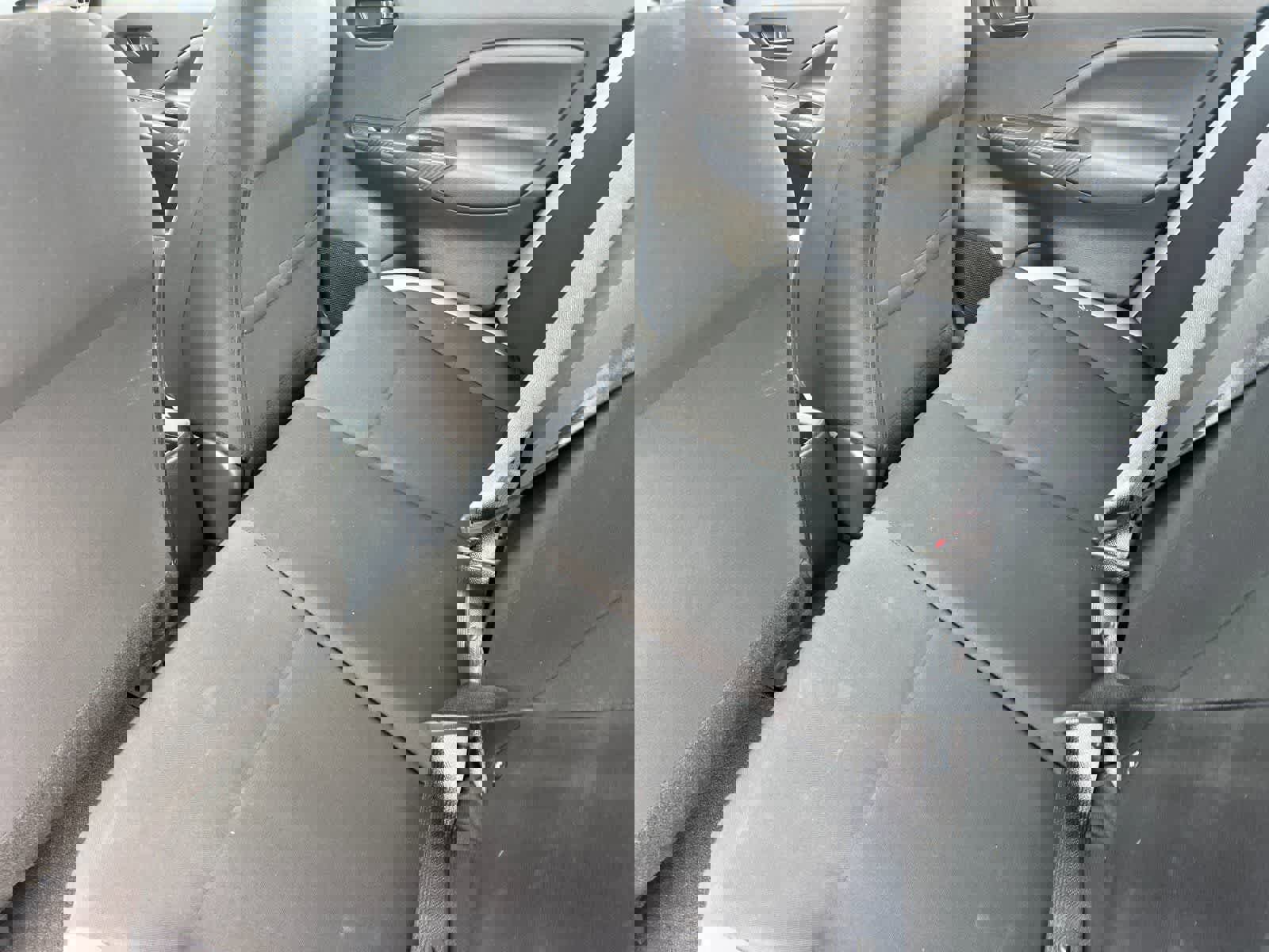 Used 2025 Nissan Versa S w/ Trunk Package image 5