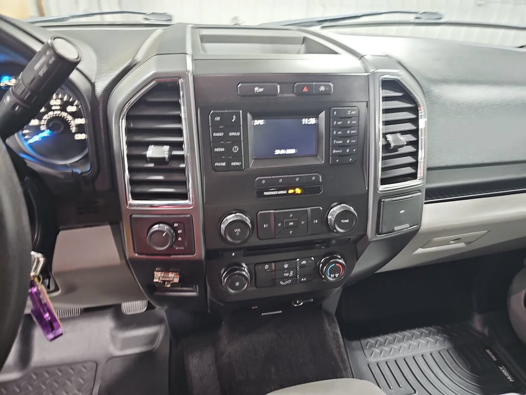 Used 2016 Ford F150 XLT AWD/4WD image 19
