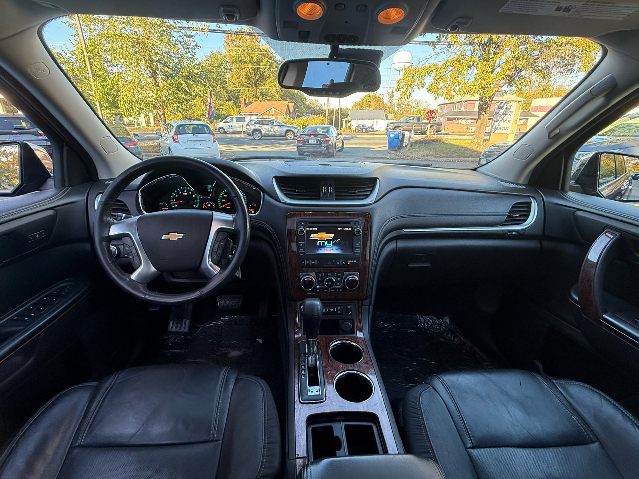 Used 2014 Chevrolet Traverse LTZ w/ LPO, 'HIT The Road' Package image 31