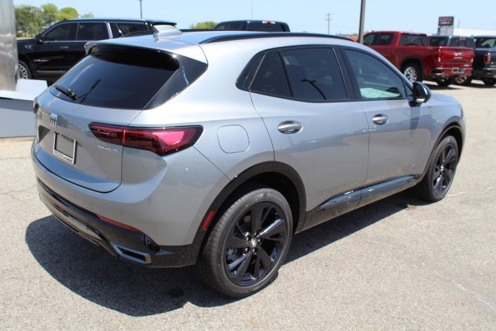 New 2025 Buick Envision Sport Touring image 5