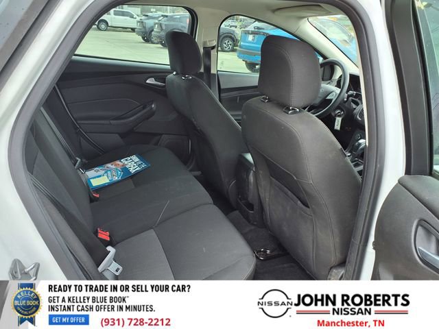 Used 2016 Ford Focus SE w/ SE Power Seat Package image 17