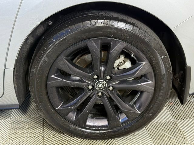 Used 2023 Toyota Sienna XSE image 11