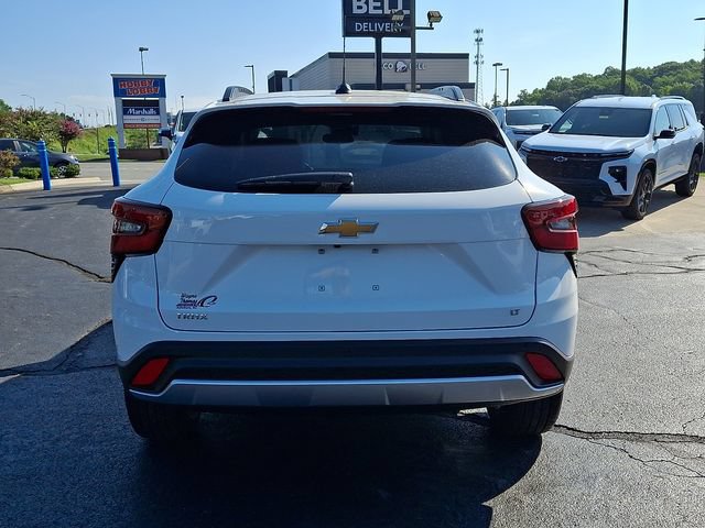 New 2026 Chevrolet Trax LT w/ Driver Confidence Package FWD image 5