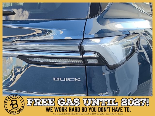 New 2027 Buick Enclave Avenir w/ LPO, Floor Liner Package FWD image 10