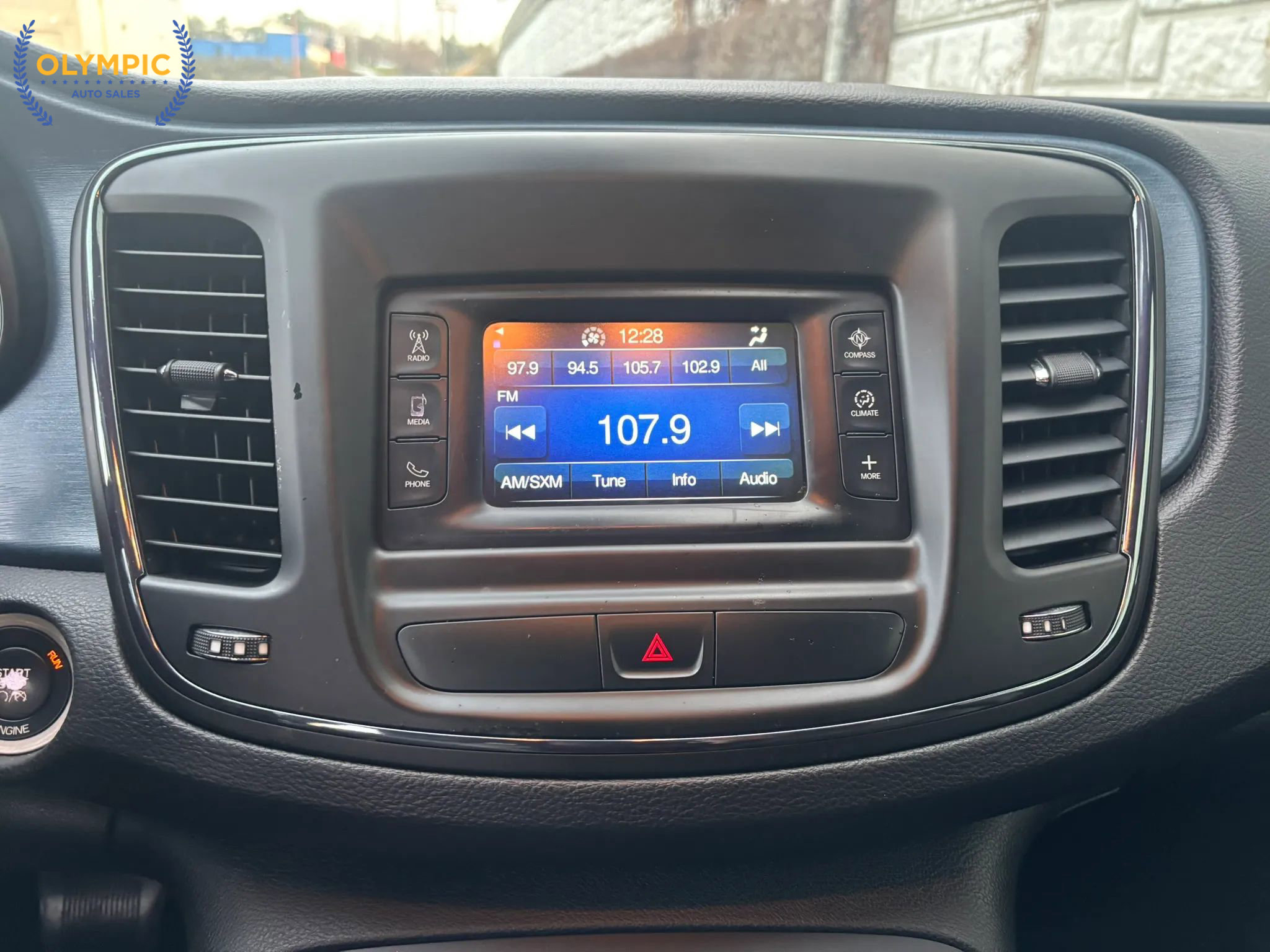 Used 2015 Chrysler 200 S image 28