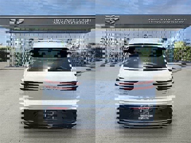 Used 2026 Genesis GV70 2.5T Select AWD/4WD image 11