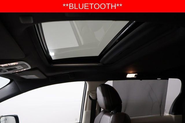 Used 2024 Toyota Sienna Platinum image 10