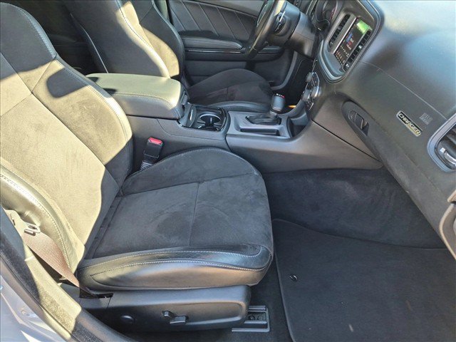 Used 2022 Dodge Charger R/T w/ Plus Group RWD image 20
