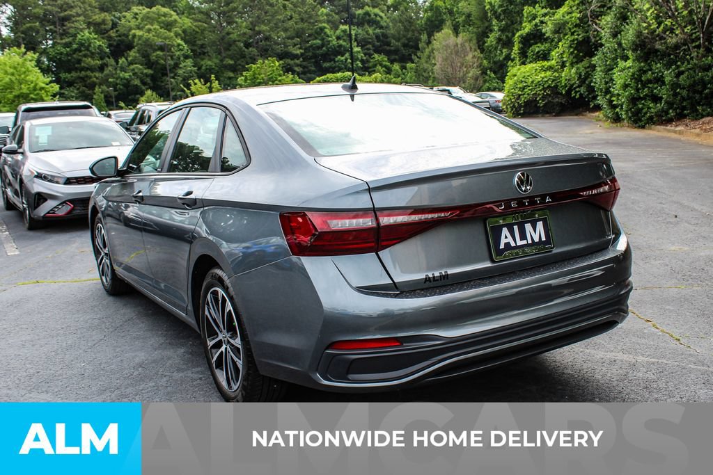 Used 2025 Volkswagen Jetta Sport FWD image 4