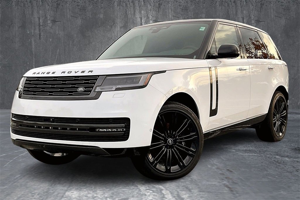 New 2025 Land Rover Range Rover SE