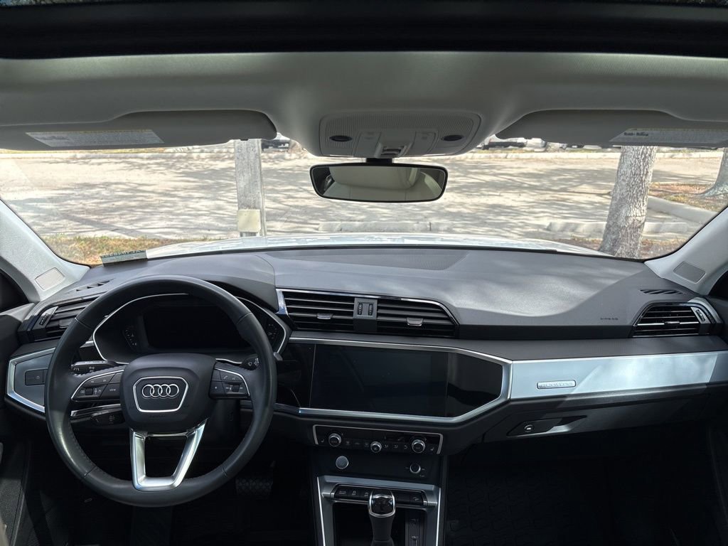 Used 2020 Audi Q3 2.0T Premium w/ Convenience Package image 18