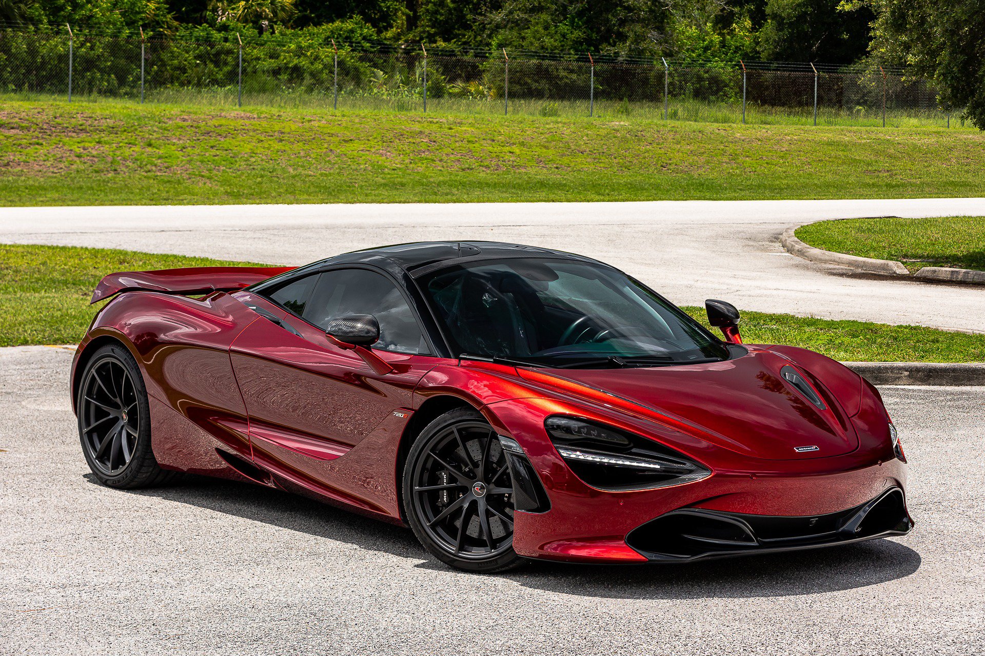 Used 2018 McLaren 720S Luxury RWD image 24