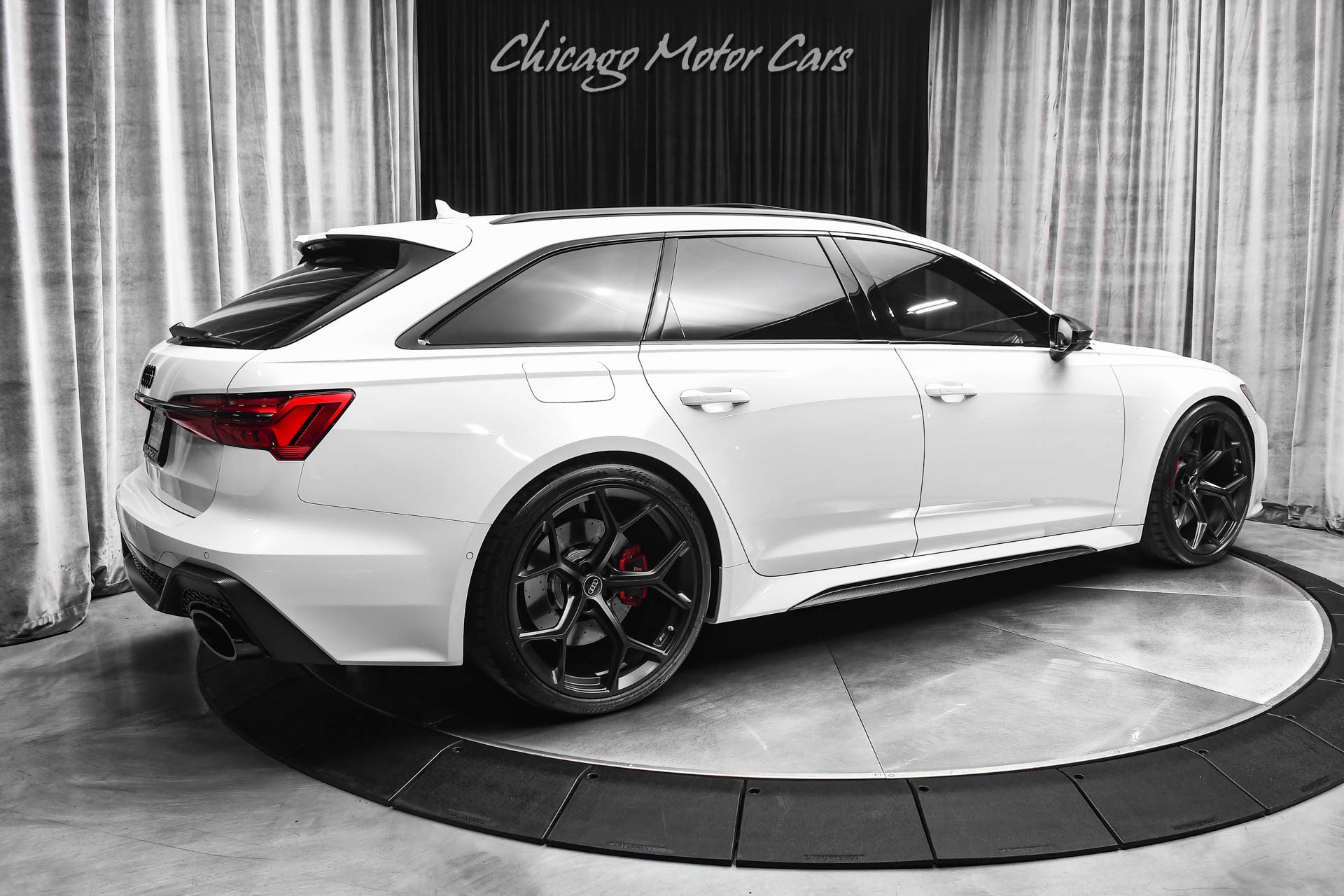 Used 2024 Audi RS 6 performance image 5