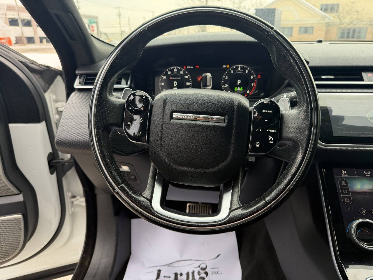Used 2018 Land Rover Range Rover Velar R-Dynamic SE image 15