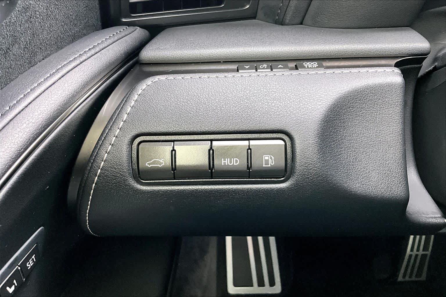 Used 2019 Lexus LC 500 Coupe w/ Performance Package RWD image 34