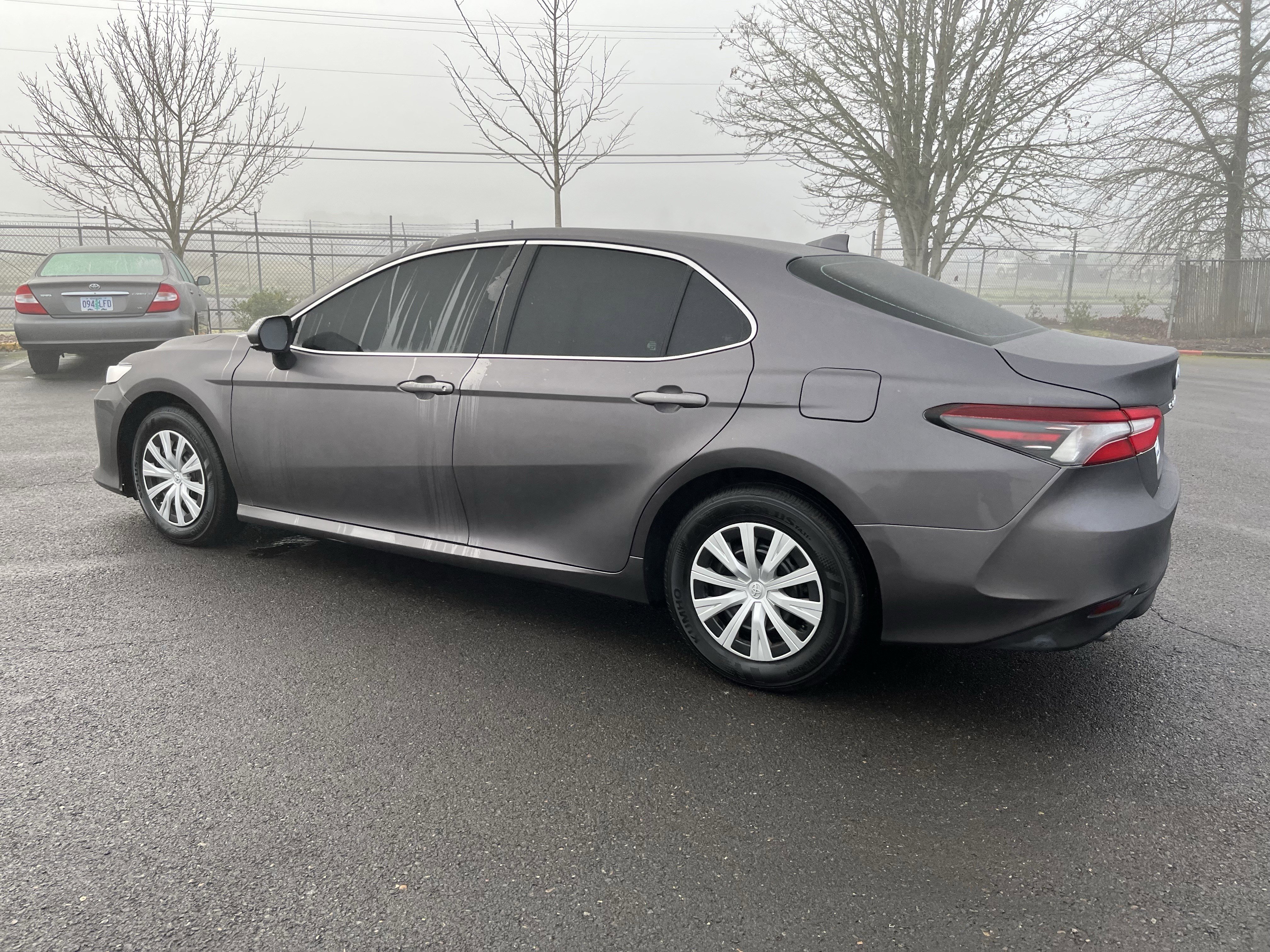 Used 2022 Toyota Camry LE image 3