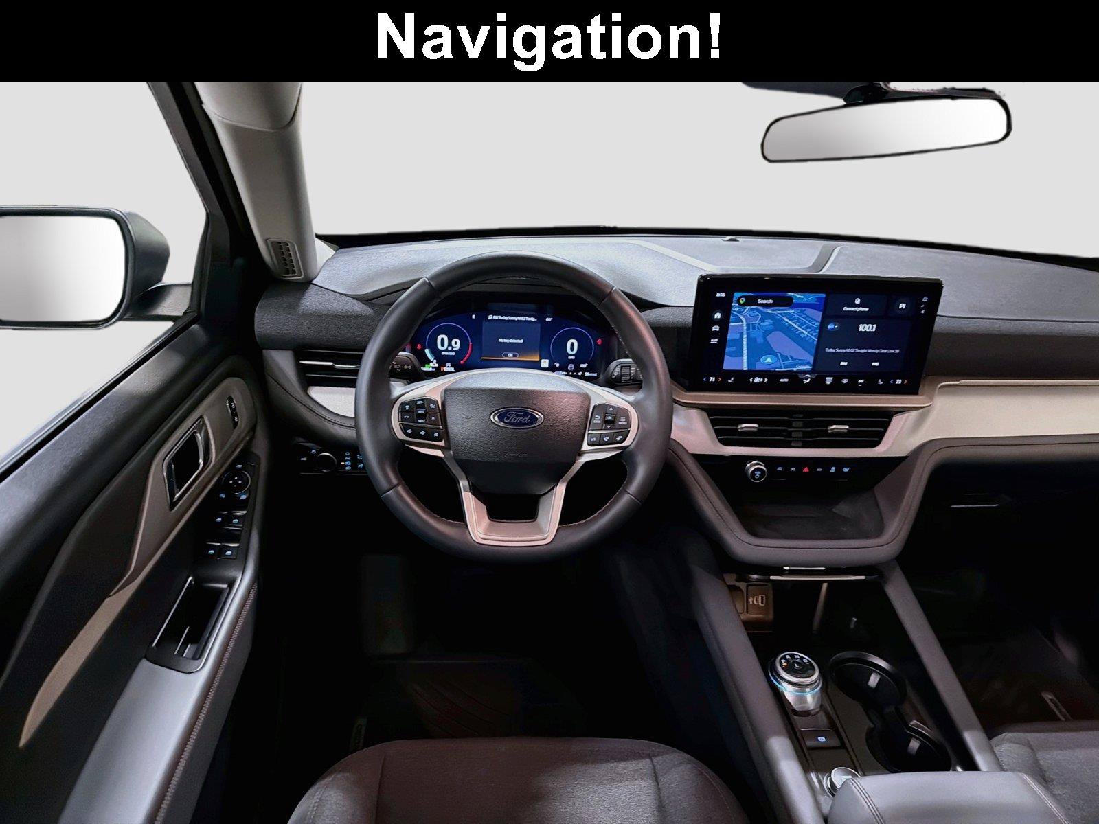 Used 2025 Ford Explorer Active AWD/4WD image 2