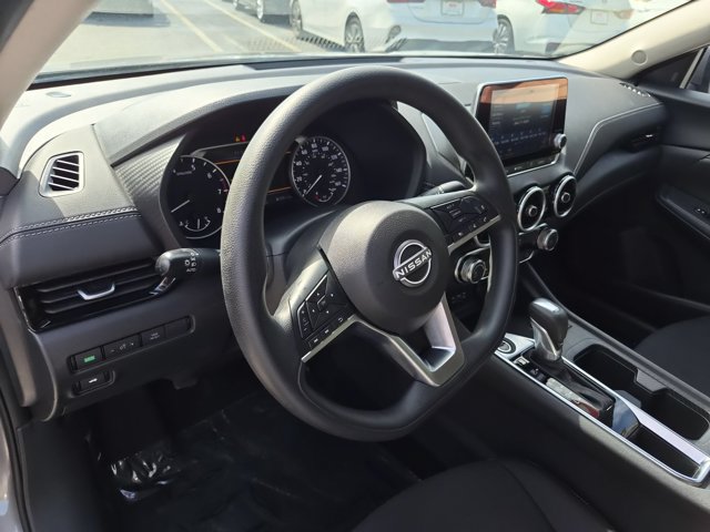 Used 2025 Nissan Sentra SV FWD image 15