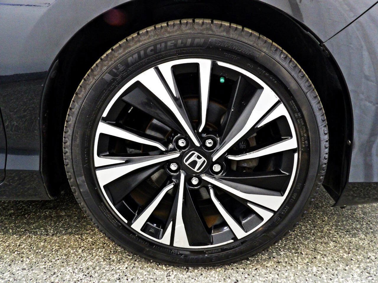 Used 2016 Honda Accord EX image 20