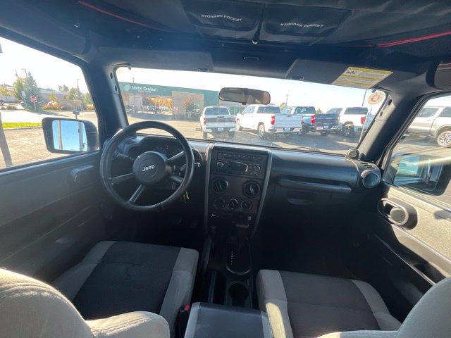 Used 2007 Jeep Wrangler Unlimited X w/ Black Appearance Group AWD/4WD image 34