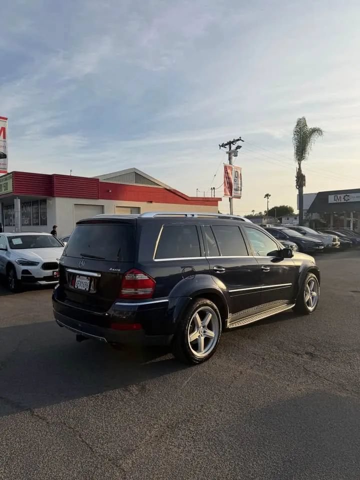 Used 2008 Mercedes-Benz GL 550 4MATIC image 3