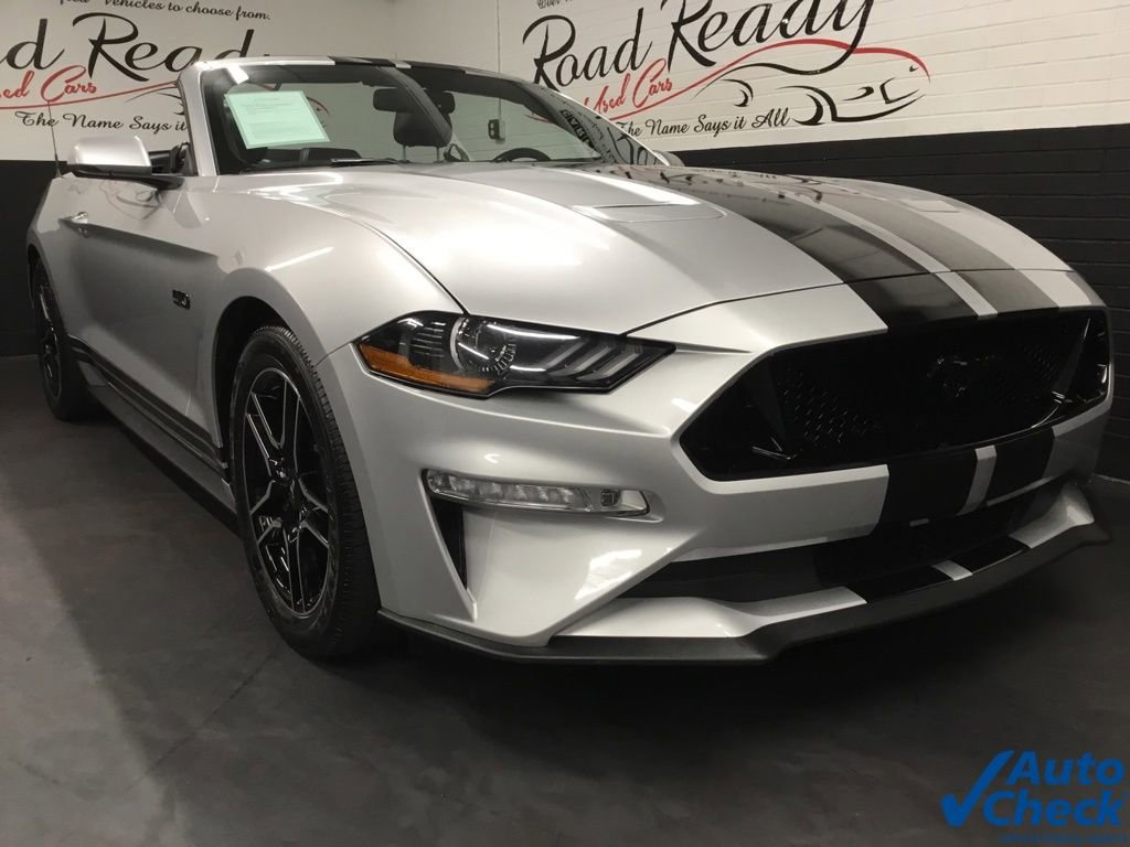 Used 2019 Ford Mustang GT Premium image 3