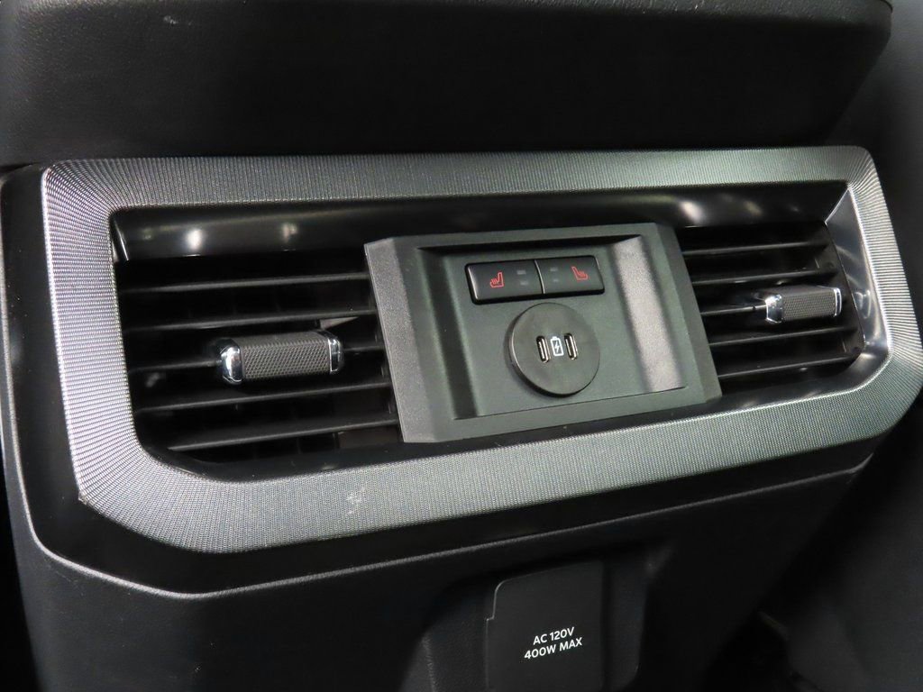 Used 2025 Ford F250 Platinum AWD/4WD image 13