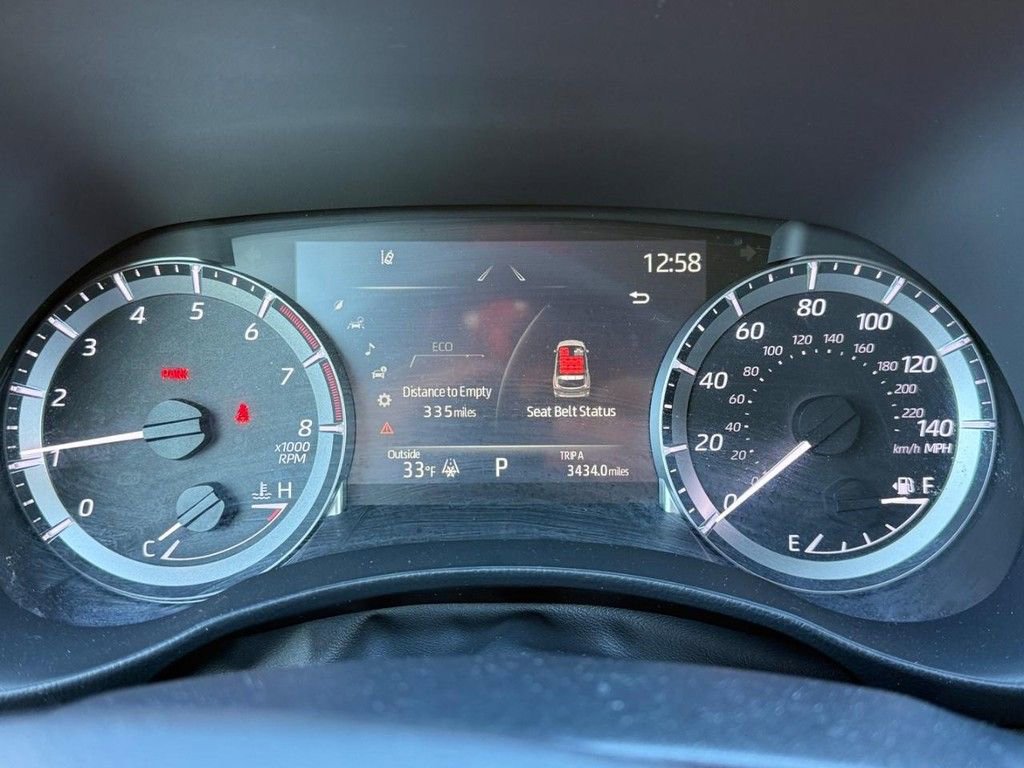 Used 2023 Toyota Highlander LE image 20