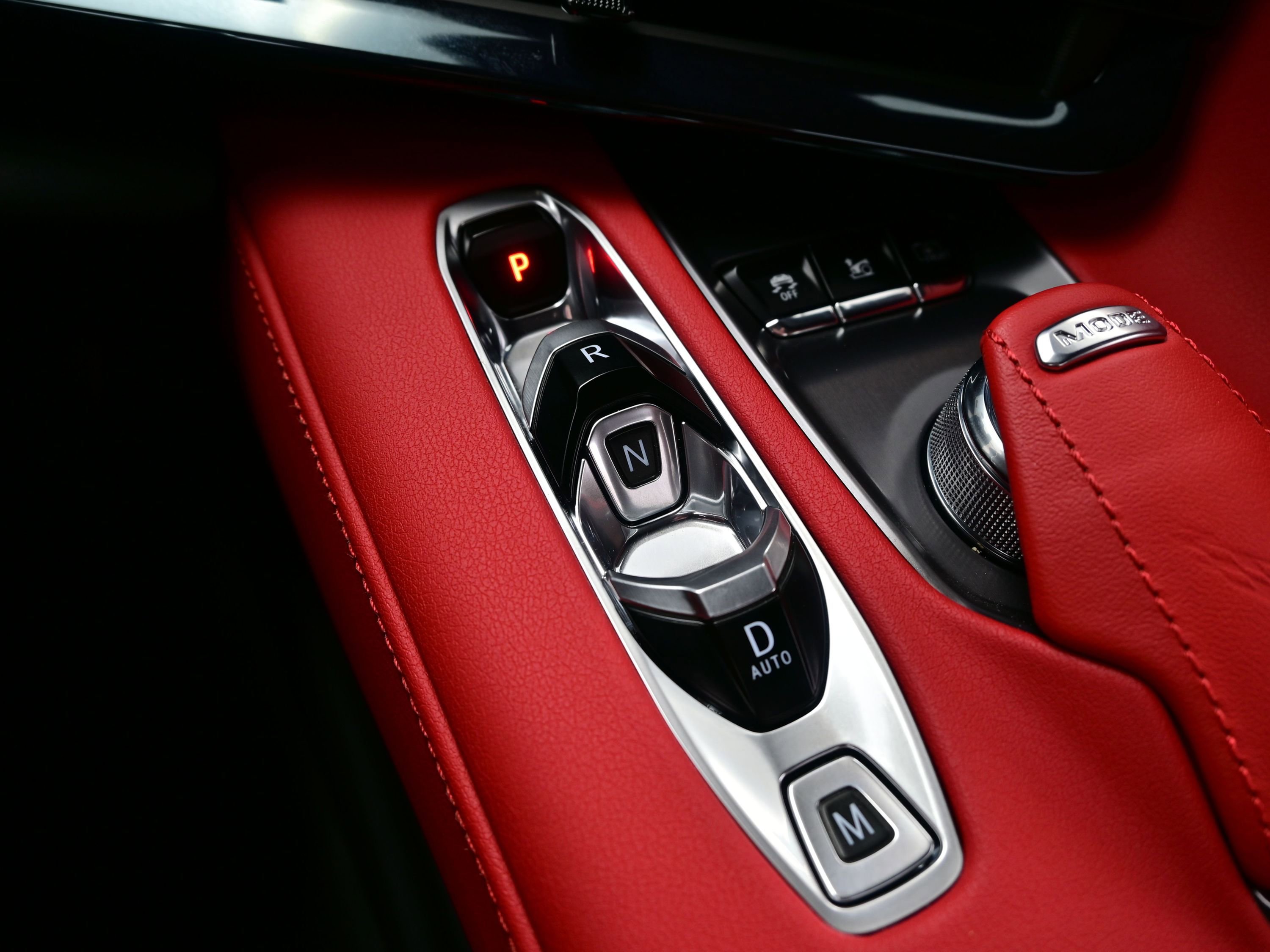 Used 2025 Chevrolet Corvette Z06 w/ Stealth Interior Trim Package RWD image 17