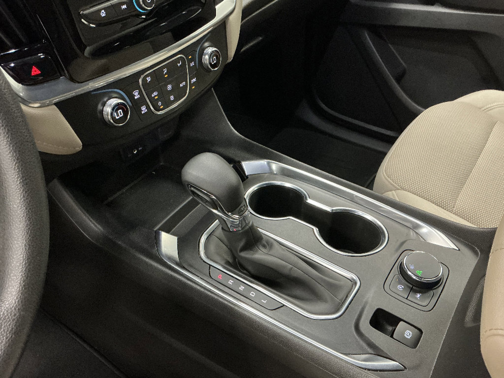 Used 2022 Chevrolet Traverse LS FWD image 21