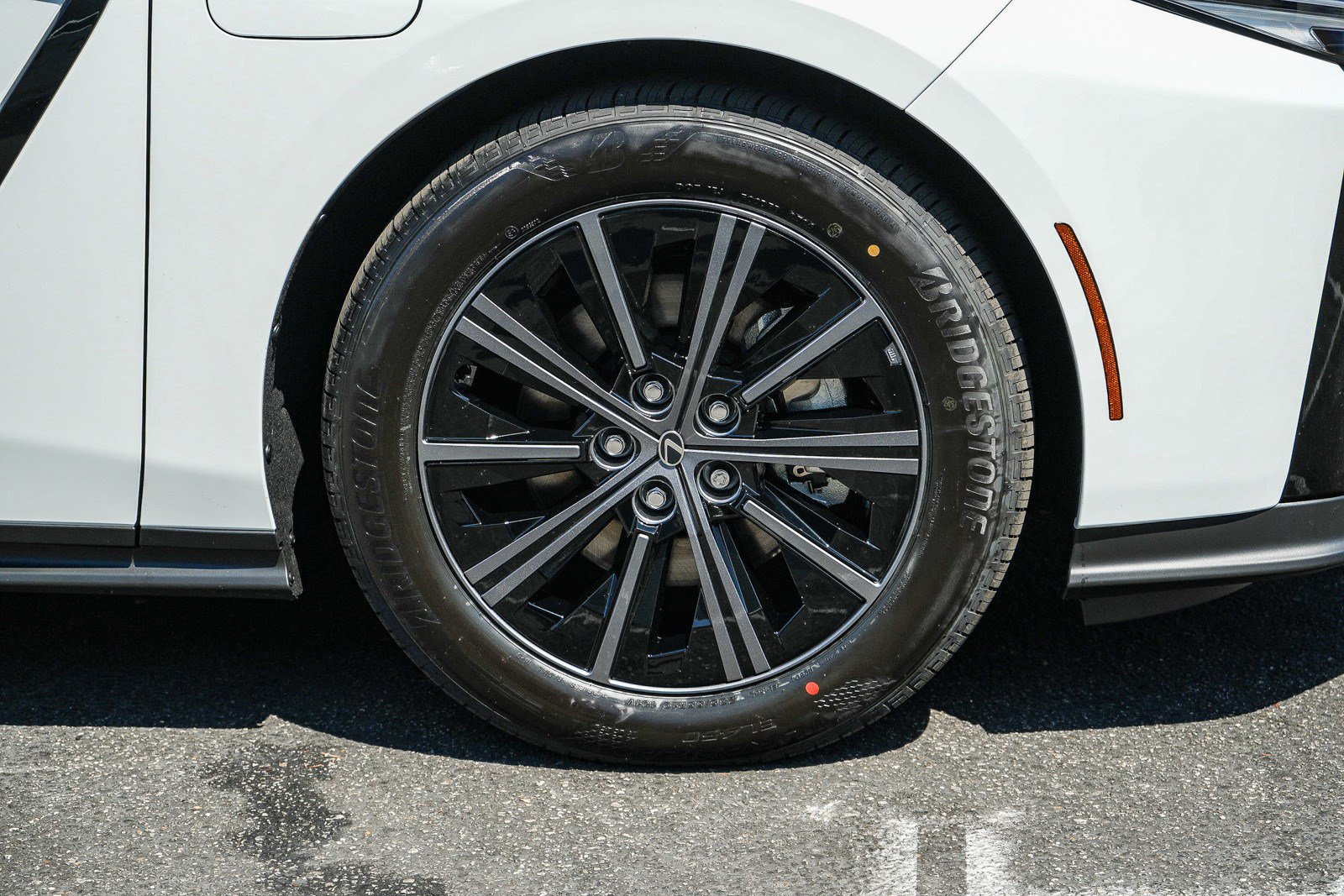 New 2026 Lexus ES 500e AWD/4WD image 10