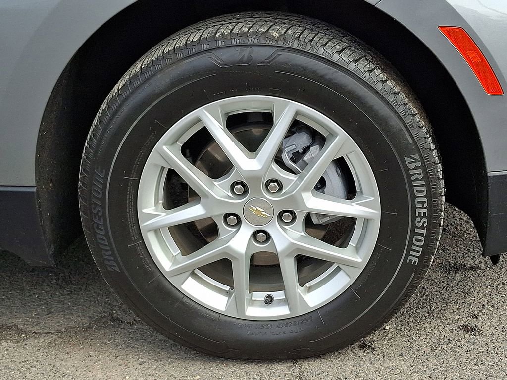 Used 2024 Chevrolet Equinox LT image 33