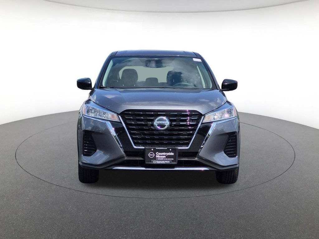 Used 2021 Nissan Kicks S FWD image 2