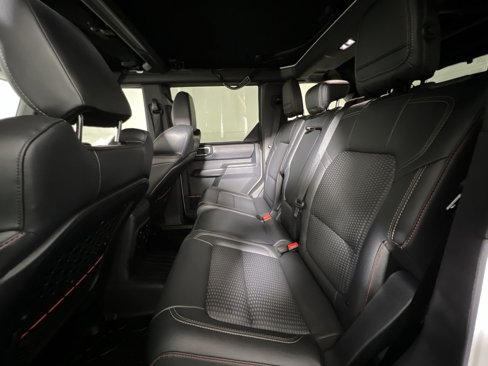 Used 2024 Ford Bronco Raptor w/ Interior Carbon Fiber Pack 6 AWD/4WD image 24