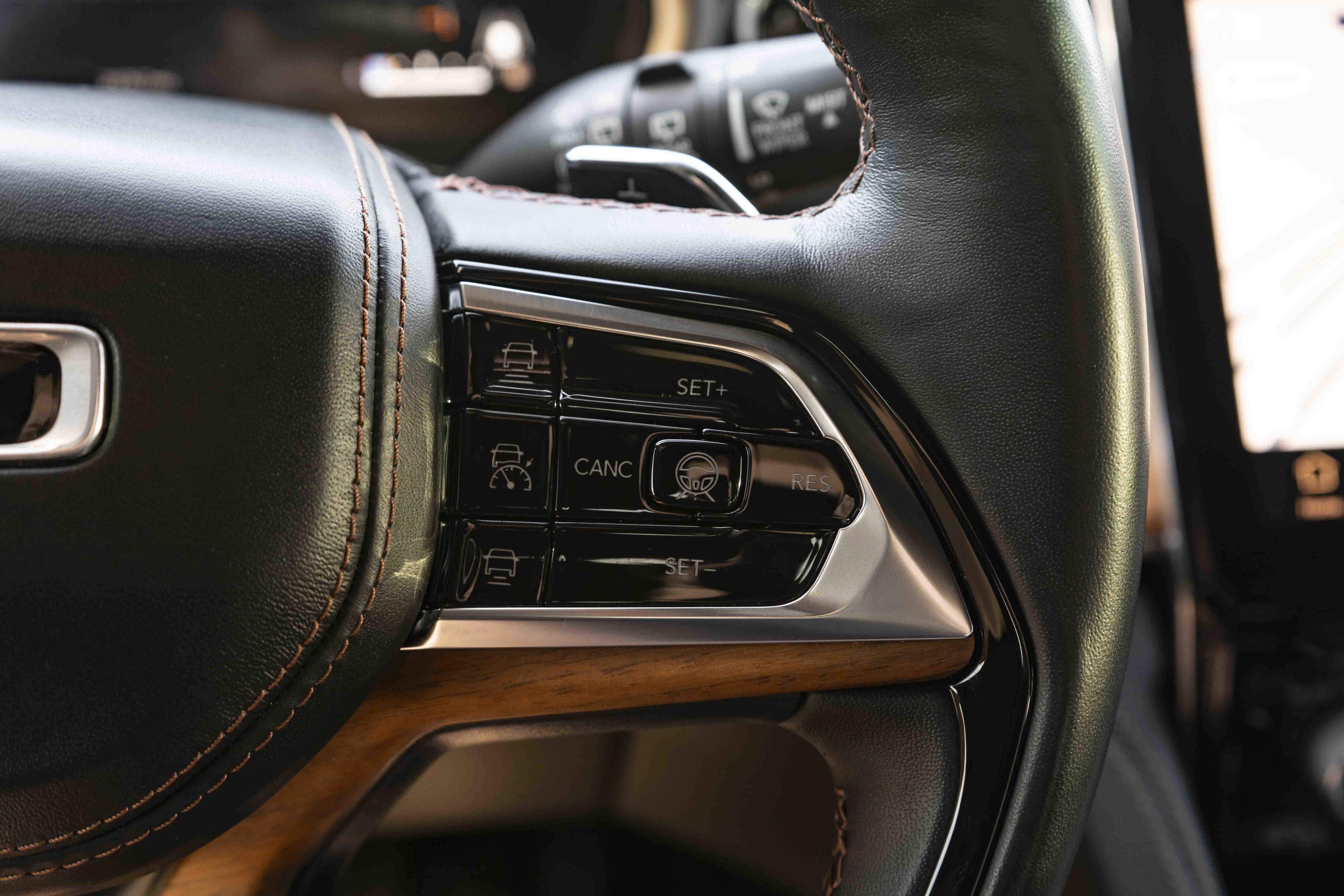 Used 2023 Jeep Grand Cherokee Summit image 23