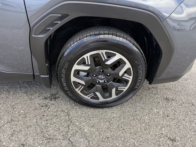 Certified 2025 Subaru Forester Premium image 17