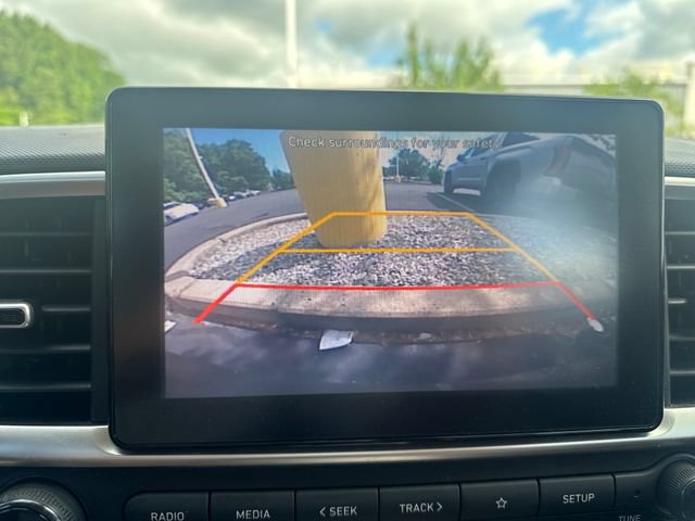 Used 2021 Hyundai Venue SEL FWD image 16