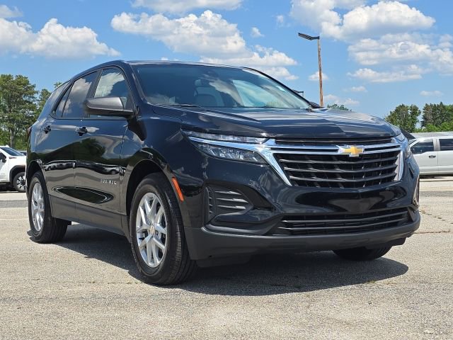Used 2023 Chevrolet Equinox LS w/ LS Convenience Package FWD image 7