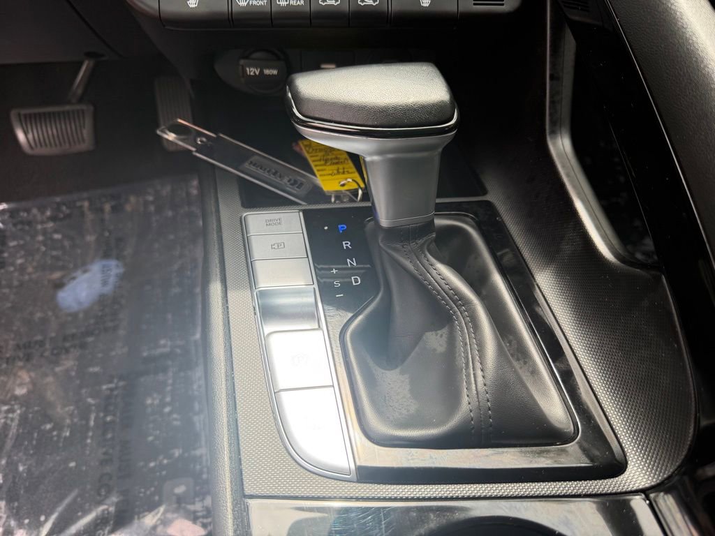 Used 2025 Hyundai Elantra SEL FWD image 27