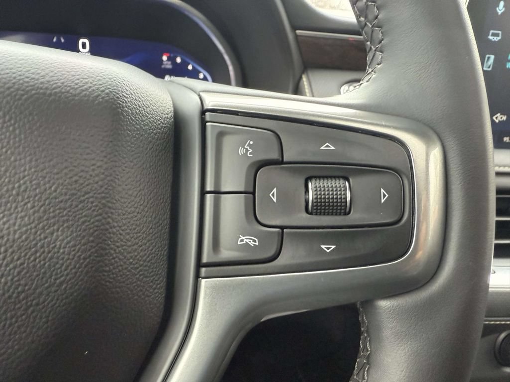 Used 2023 Chevrolet Tahoe Premier w/ Premium Package 2 AWD/4WD image 25