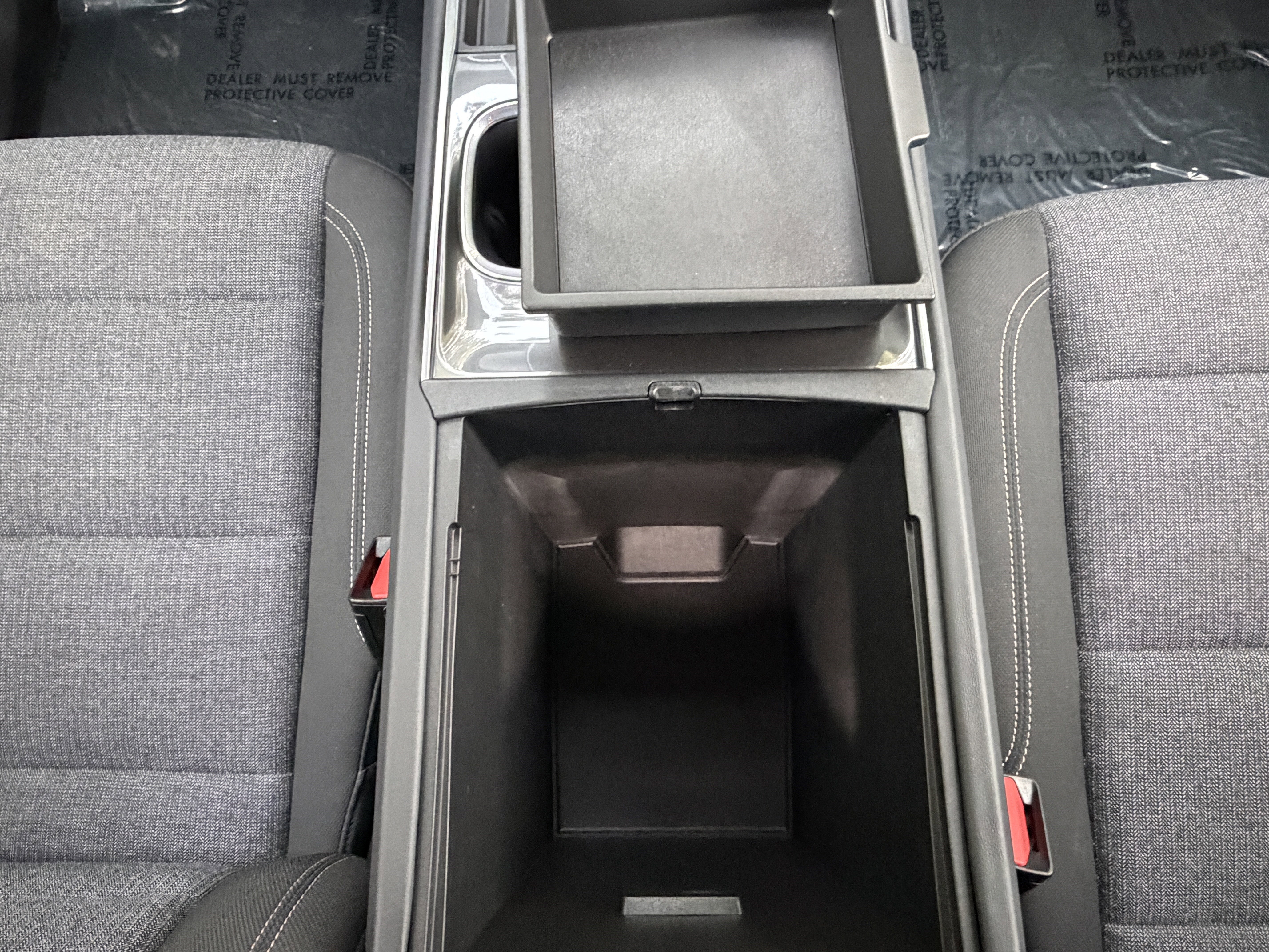 Used 2025 GMC Acadia Elevation image 26