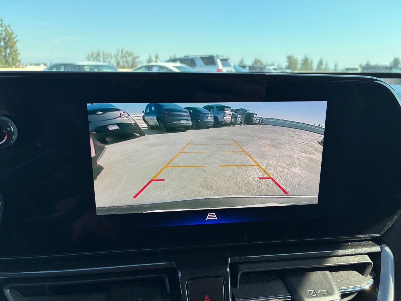 Used 2025 Chevrolet TrailBlazer LT image 17