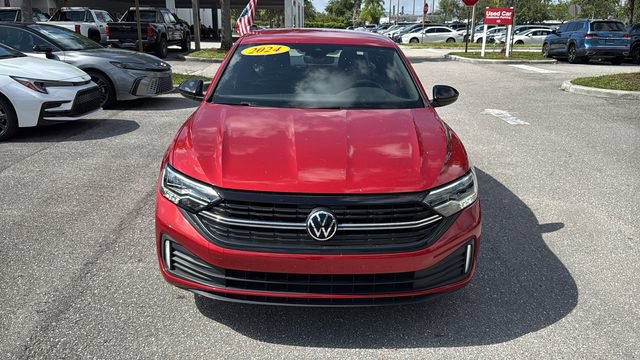 Used 2024 Volkswagen Jetta Sport FWD image 2