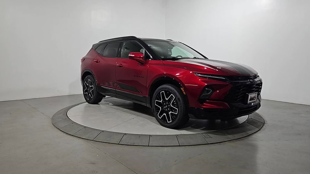 Used 2023 Chevrolet Blazer RS w/ Driver Confidence II Package FWD image 8