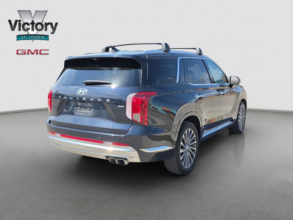 Used 2024 Hyundai Palisade Calligraphy image 17