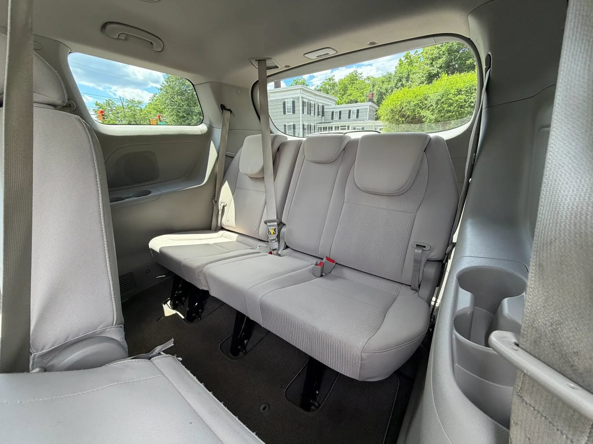 Used 2019 Kia Sedona LX FWD image 19