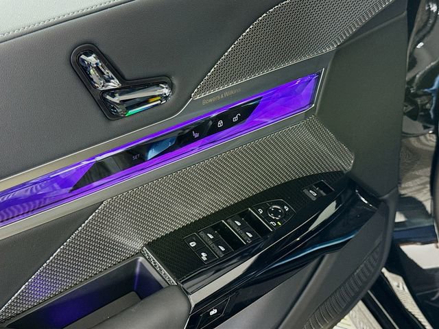 Used 2026 BMW 740i xDrive image 18