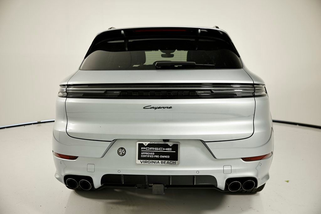 Certified 2025 Porsche Cayenne AWD/4WD image 6